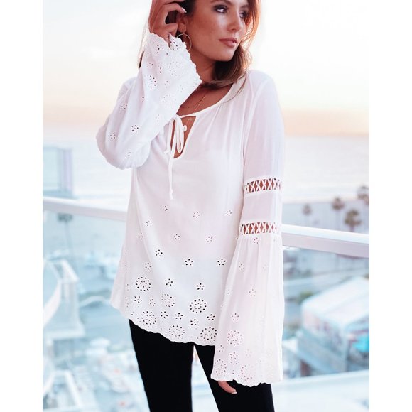 LOVESTITCH White Eyelet Bell Sleeve Blouse Sz S - Picture 4 of 4